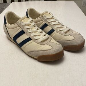 Essentials by ULANKA Men’s Sneakers Size 11US